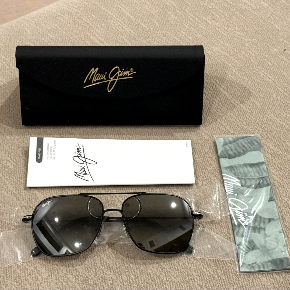 Maui Jim Black Sunglasses